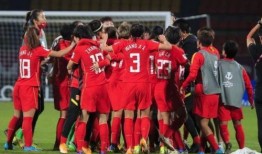 刘老师爆料男足夺冠视频,男足夺冠瞬间，激情四溢！